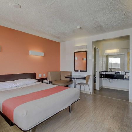 Motel 6-San Antonio, Tx - Fort Sam Houston Экстерьер фото